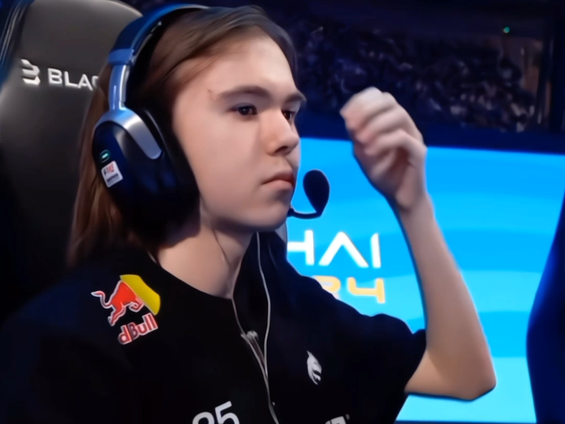 让下一手更 让下一手更