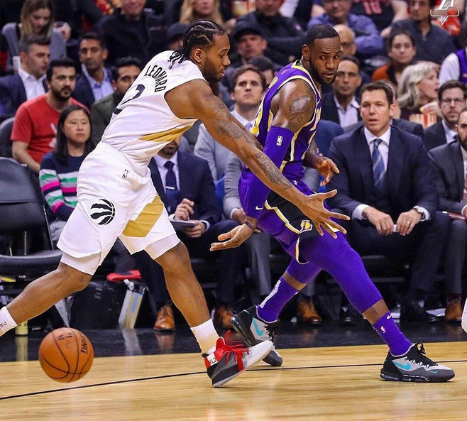 要么引入更 要么引入更