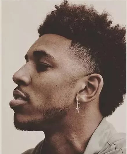 把球从二游 把球从二游